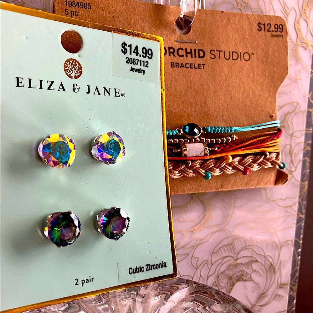ELIZA & JANE- unique color earrings,a BRACELET w/ beautiful colors& 2 FREE RINGS